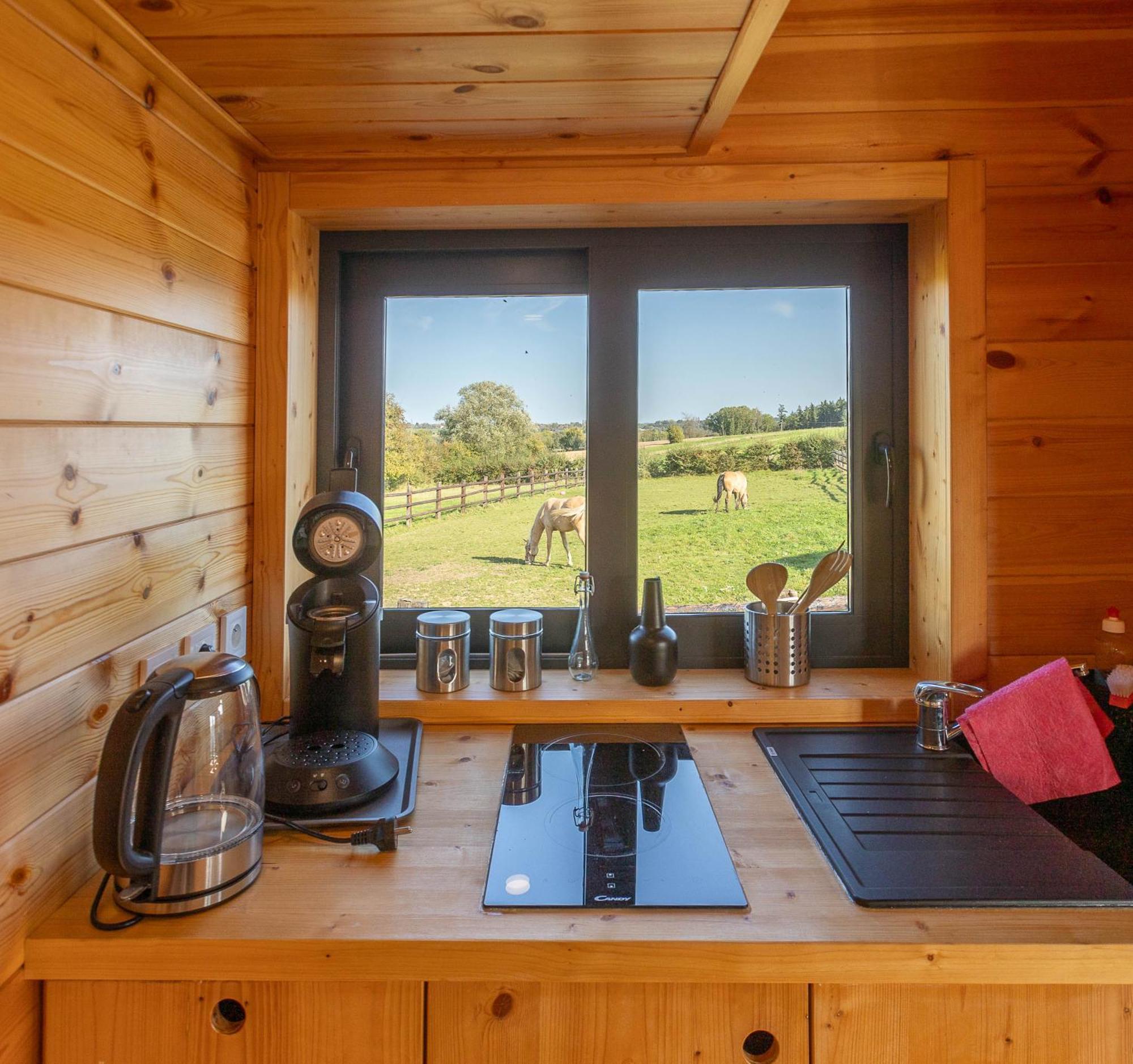 Les Tiny Du Pre Mathy - Logements Insolites Avec Jacuzzi A Profondeville Exterior foto